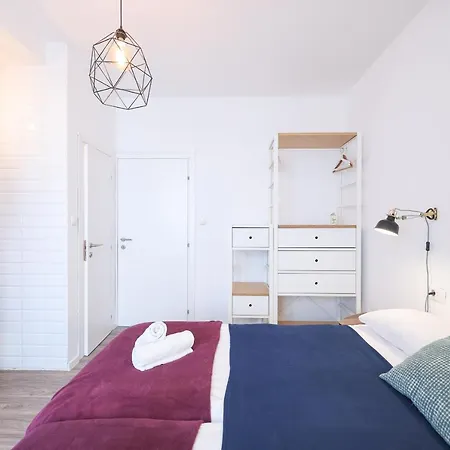 Lopwi Old Town Ground Floor 게스트하우스