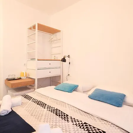 Lopwi Old Town Ground Floor 게스트하우스 자다르