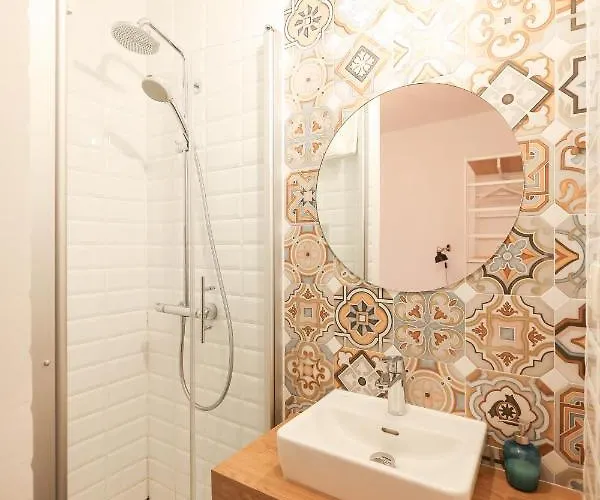 Lopwi Old Town Ground Floor 3* Задар