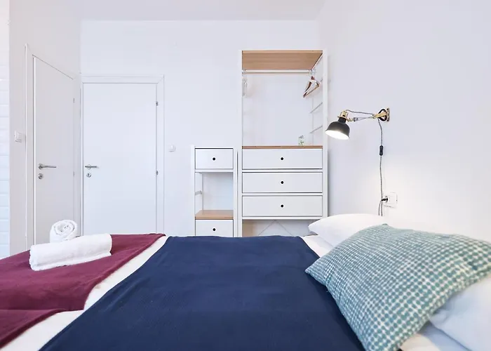 Lopwi Old Town Ground Floor Гостевой дом Задар