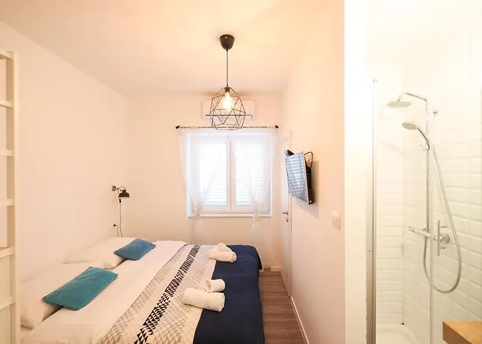 Гостевой дом Lopwi Old Town Ground Floor 3*