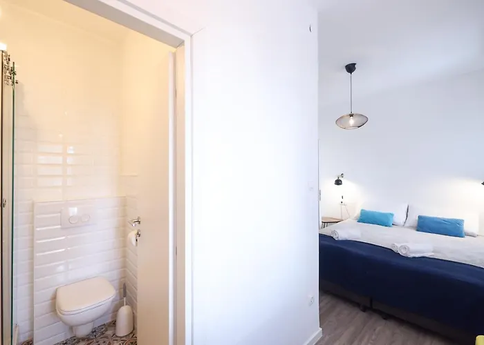 Гостевой дом Lopwi Old Town Ground Floor